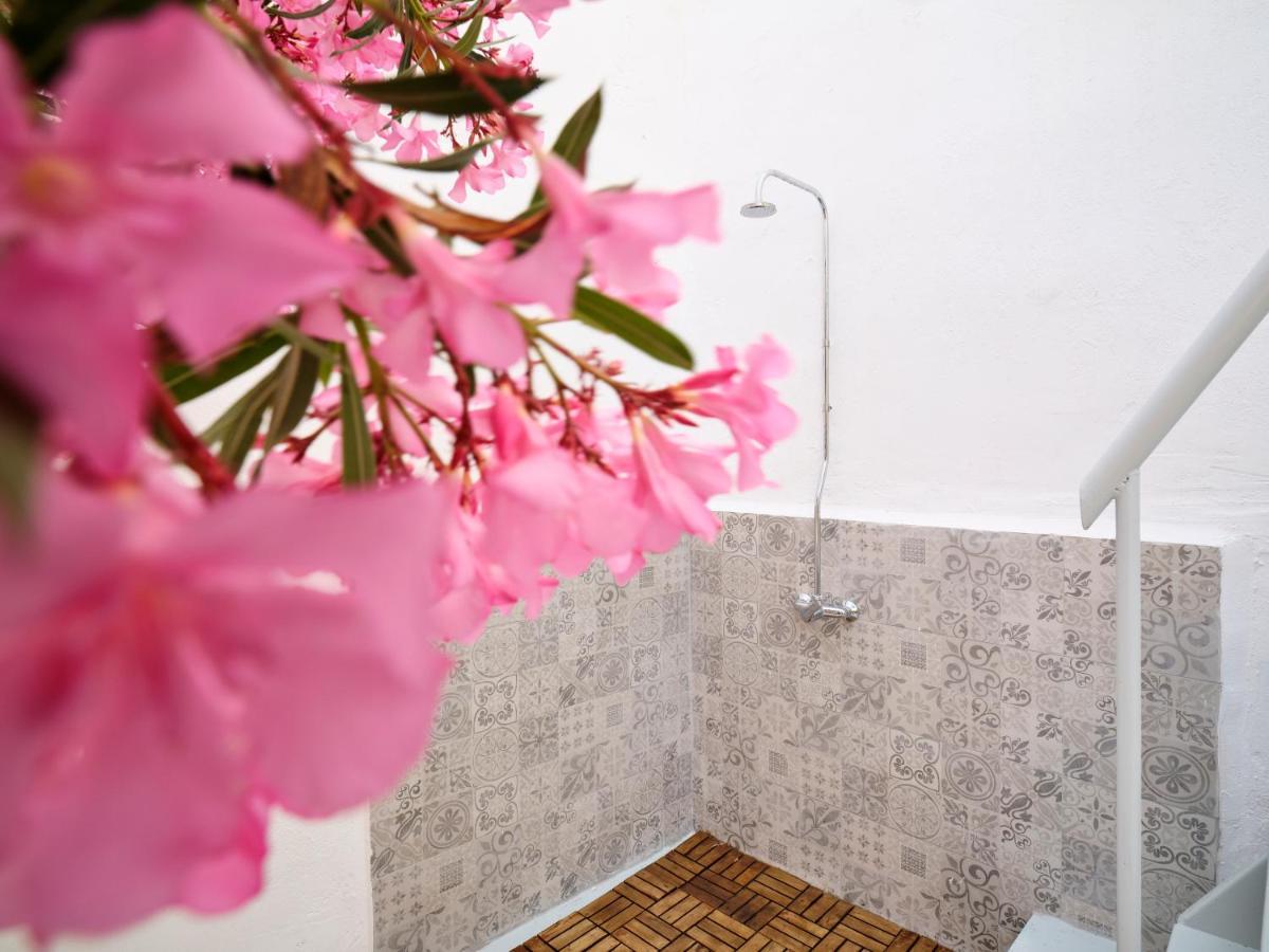 Psathi Beach House Кімолос Екстер'єр фото